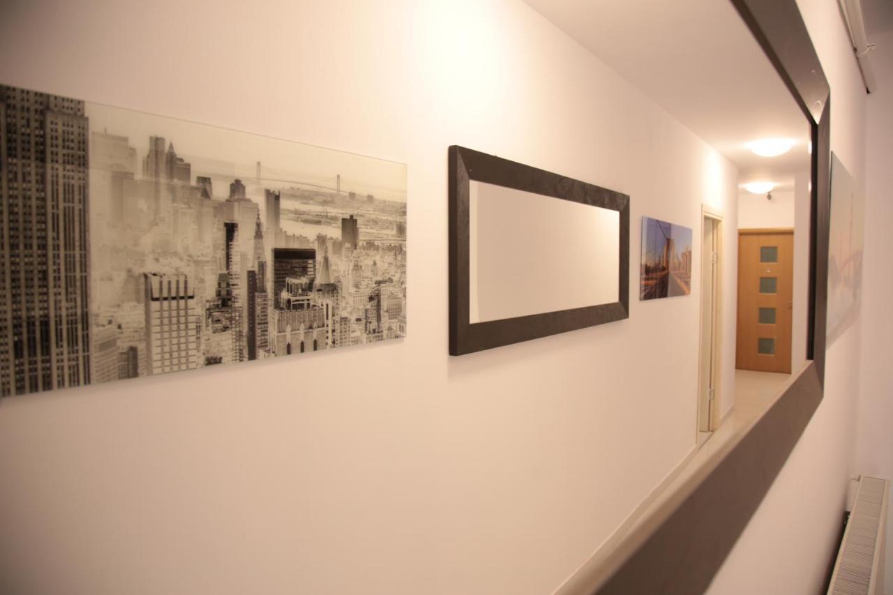 Downtown Hostel Brasov Exterior photo